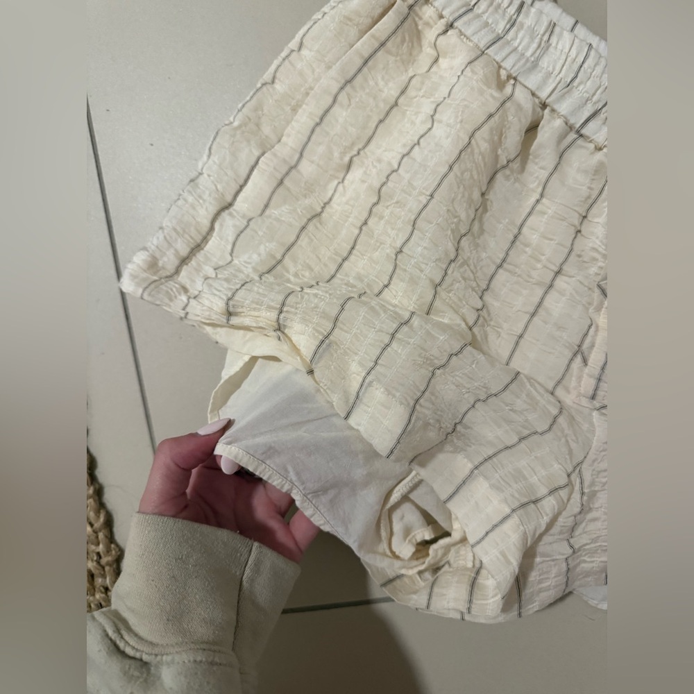 Zara Cream and Black Striped Shirt and short - Picture 14 of 16